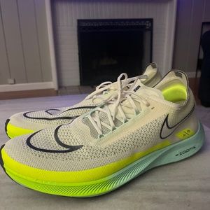 Nike ZoomX StreakFly Mint Foam Volt